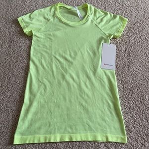 Lululemon Swiftly tech short sleeve NWT size 6 faded zap green